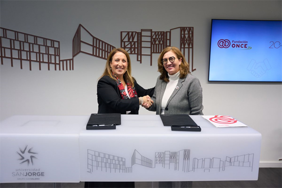 Momento de la firma del acuerdo