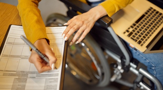 Usuaria en sillas de ruedas